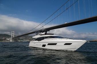 Riviera Belize 52 Daybridge вызвал огромный интерес на выставке Sydney International Boat Show 2012