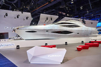 Custom Line 120 отметилась на Boat Builder Awards 2018