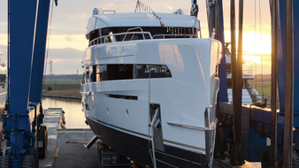 Siman Yachts спустила на воду первую 45-метровую суперяхту