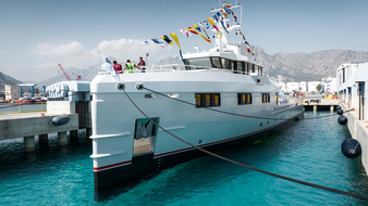 Damen Yachting cпустила на воду третью суперяхту Yacht Support 53