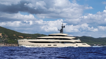 Benetti передала владельцу суперяхту Iryna