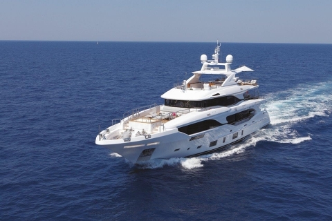 Суперяхта из серии Benetti Mediterraneo 116 спущена на воду