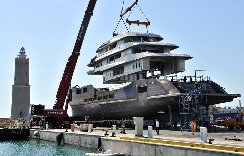 Benetti FB273 Alkhor: работа идет