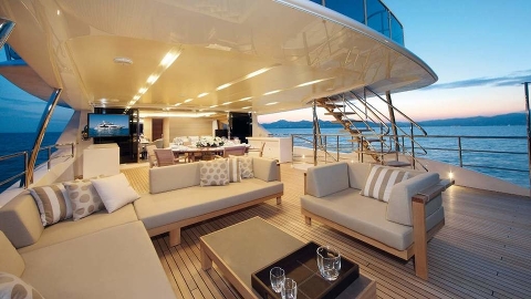 Суперяхта BS010 от Benetti продана