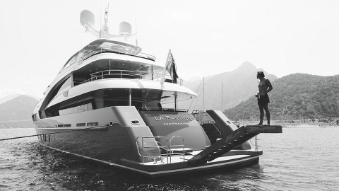 Суперяхта La Passion: дебютантка Sarp Yachts