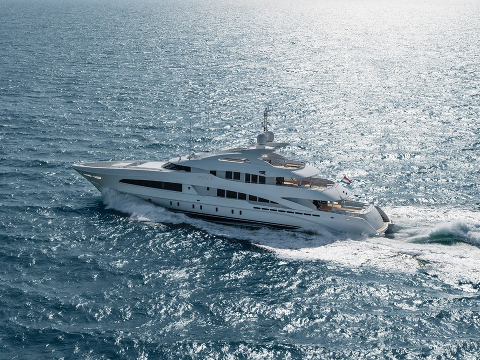 Heesen White спущена