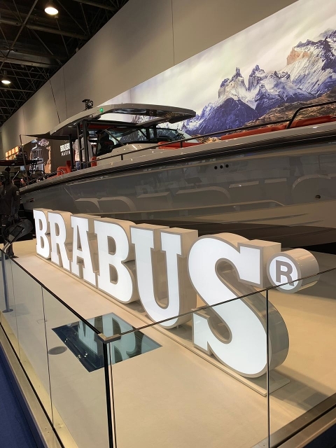 Boot Düsseldorf 2019: премьера Axopar BRABUS Shadow