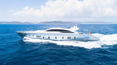 Суперяхта Blue Jay вошла в «семью» World Yacht Group