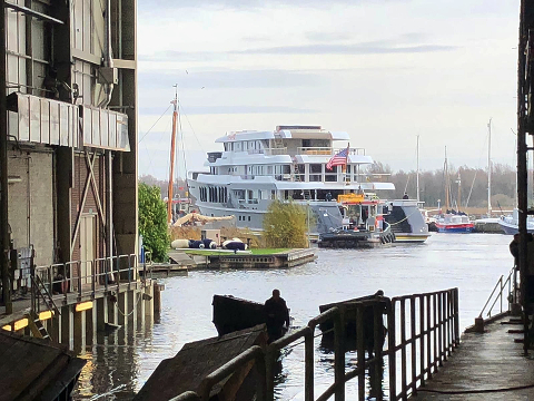 Суперъяхта Scout от Hakvoort Shipyard