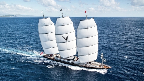 Парусная суперяхта Maltese Falcon в составе флота IYC