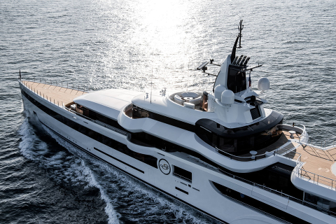 Суперяхта Lady S от Feadship проходит испытания