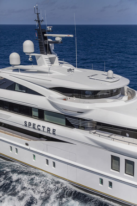 Суперяхта Spectre на World Superyacht Award 2019