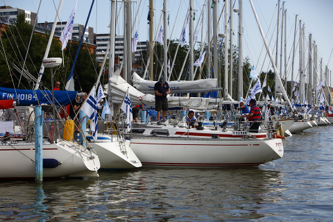 Юбилейная Oras Swan Regatta