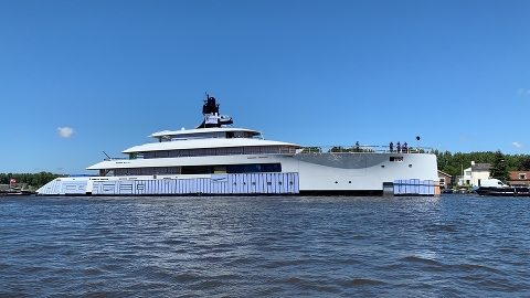 Суперяхта SYZYGY 818 от Feadship