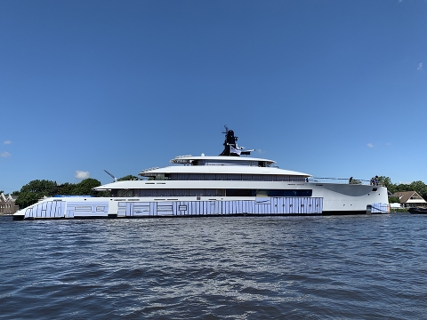 Суперяхта SYZYGY 818 от Feadship