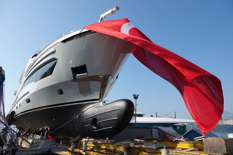 AVA YACHTS и эксплорер KANDO 110