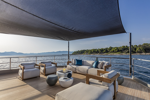 ARCADIA YACHTS SHERPA XL – технологические инновации позволили улучшить комфорт на борту