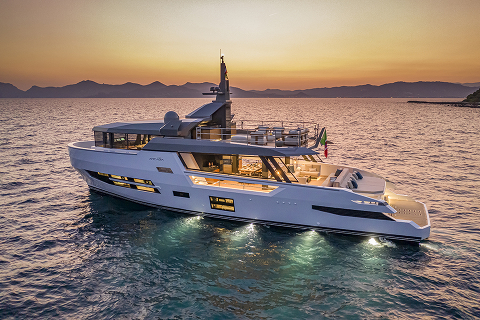 ARCADIA YACHTS SHERPA XL – технологические инновации позволили улучшить комфорт на борту