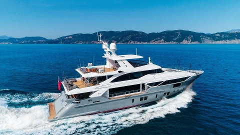 AZIMUT | BENETTI представляют 17 яхт от 13 до 38 метров на FLIBS 2019