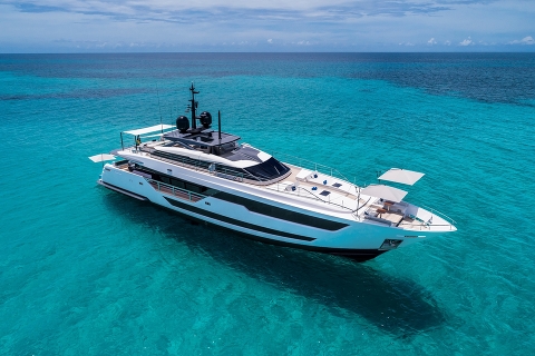 Custom Line 120' получает приз в Америке на FLIBS 2019