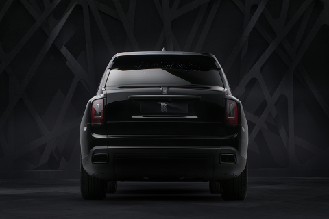 Rolls-Royce Motor Cars представил долгожданный Cullinan Black Badge