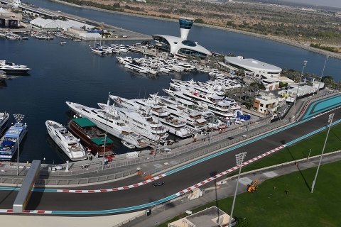 Yas Marina готовится к гонке Formula 1 - ETIHAD AIRWAYS ABU DHABI GRAND PRIX