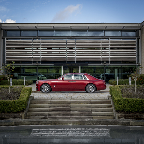 Rolls-Royce Motor Cars представляет уникальный Phantom