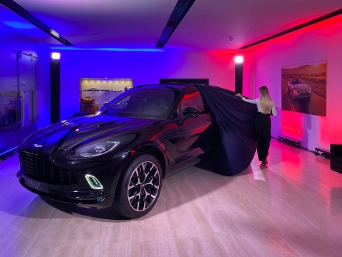 Aston Martin DBX презентован в России