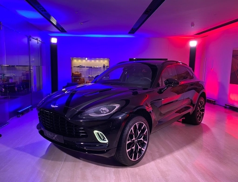 Aston Martin DBX презентован в России