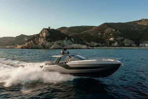 Azimut Yachts - курс на Флориду