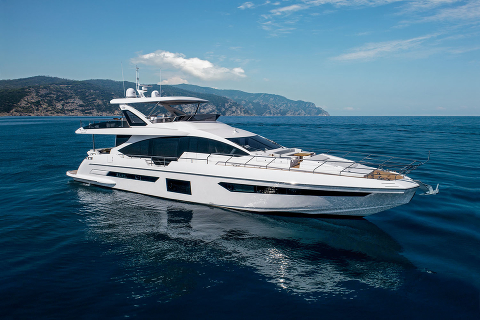 Azimut Grande 25 Metri торжествует в Японии