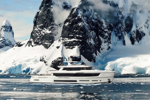 EXPLORER ICE CLASS