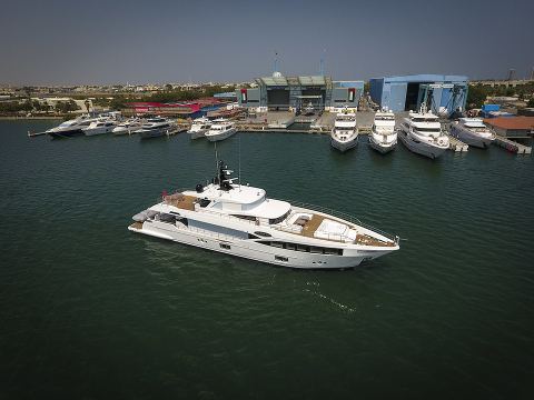 Gulf Craft анонсирует парную доставку Majesty 100