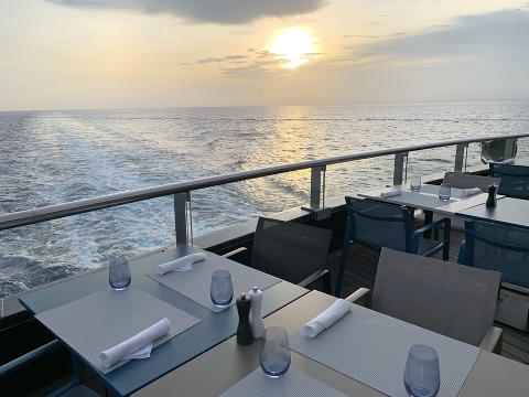 Ocean Independence расширяет свой чартерный портфель с мегаяхтой SCENIC ECLIPSE