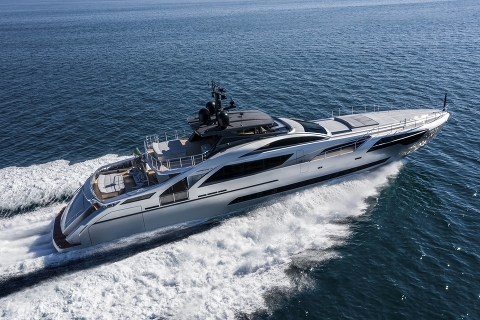 Pershing становится все сильнее с поставкой второй суперяхты Pershing 140