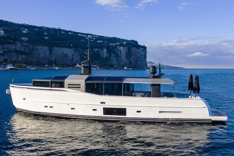 Arcadia Yachts спустила на воду яхту A85