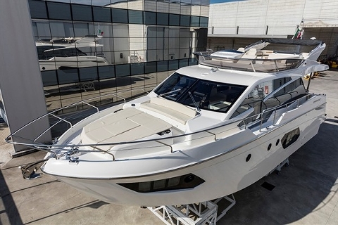 50 Fly: стиль Absolute Yachts и мощь IPS Volvo Penta