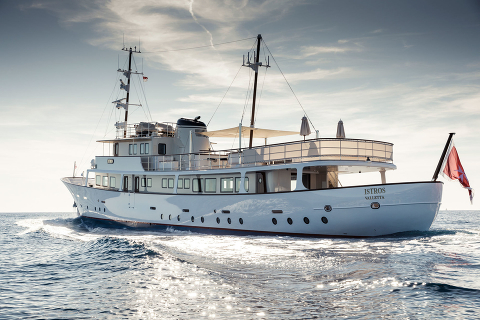 Feadship Istros - перестройка