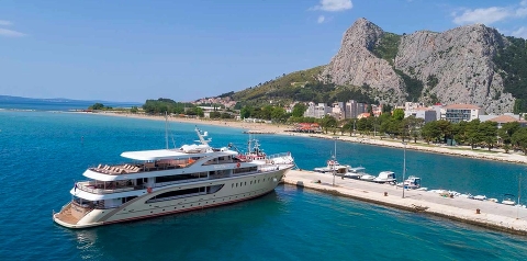 M/Y QUEEN ELEGANZA