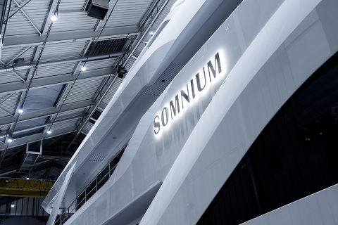 Feadship Somnium близится к завершению