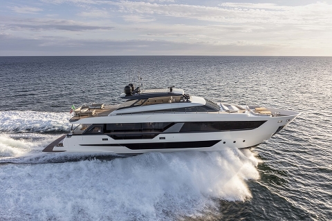 Ferretti Yachts 1000