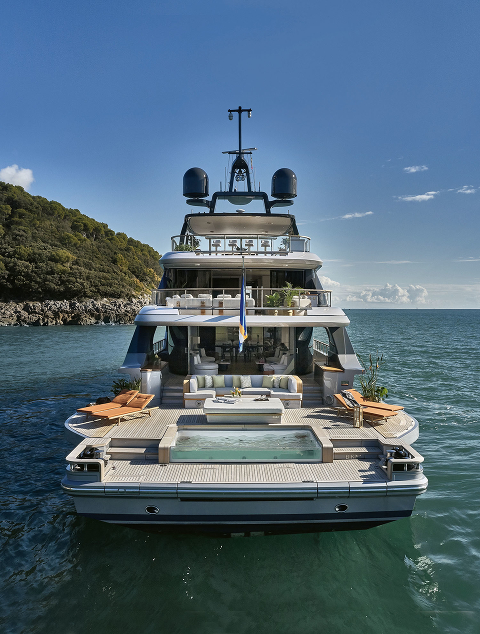 BENETTI OASIS DECK ™