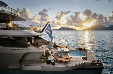 BENETTI OASIS DECK ™