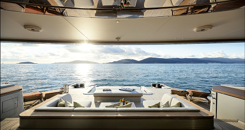 BENETTI OASIS DECK ™