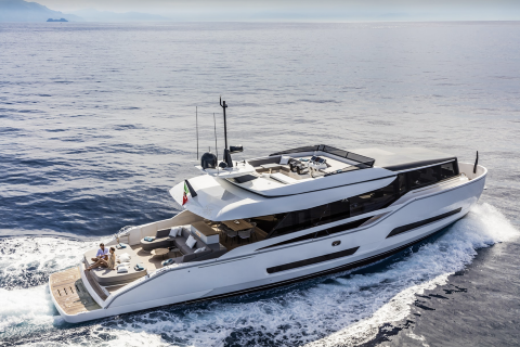 ISA Yachts и Extra X76 Loft