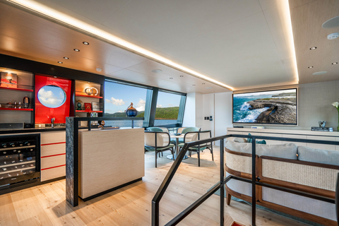 Alpha Custom Yachts выбрала компанию Denison Yachting своим эксклюзивным дилером в Северной Америке