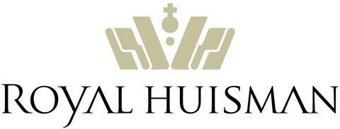 Royal Huisman официально передала владельцу суперяхту PHI