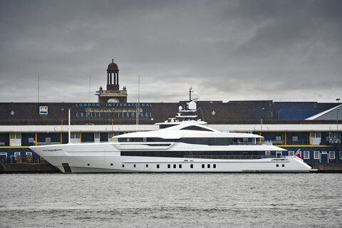 Heesen построила 60-метровую суперяхту Lusine