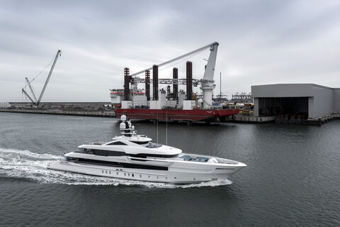 Heesen построила 60-метровую суперяхту Lusine