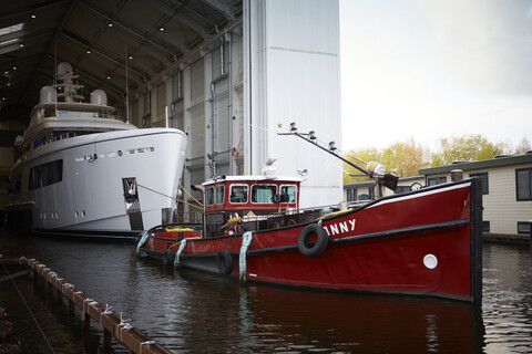 Feadship спустила на воду суперяхту Callisto